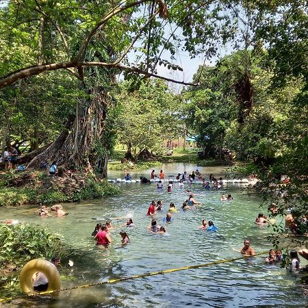 Hniu Li Valle Nacional Bagian luar foto