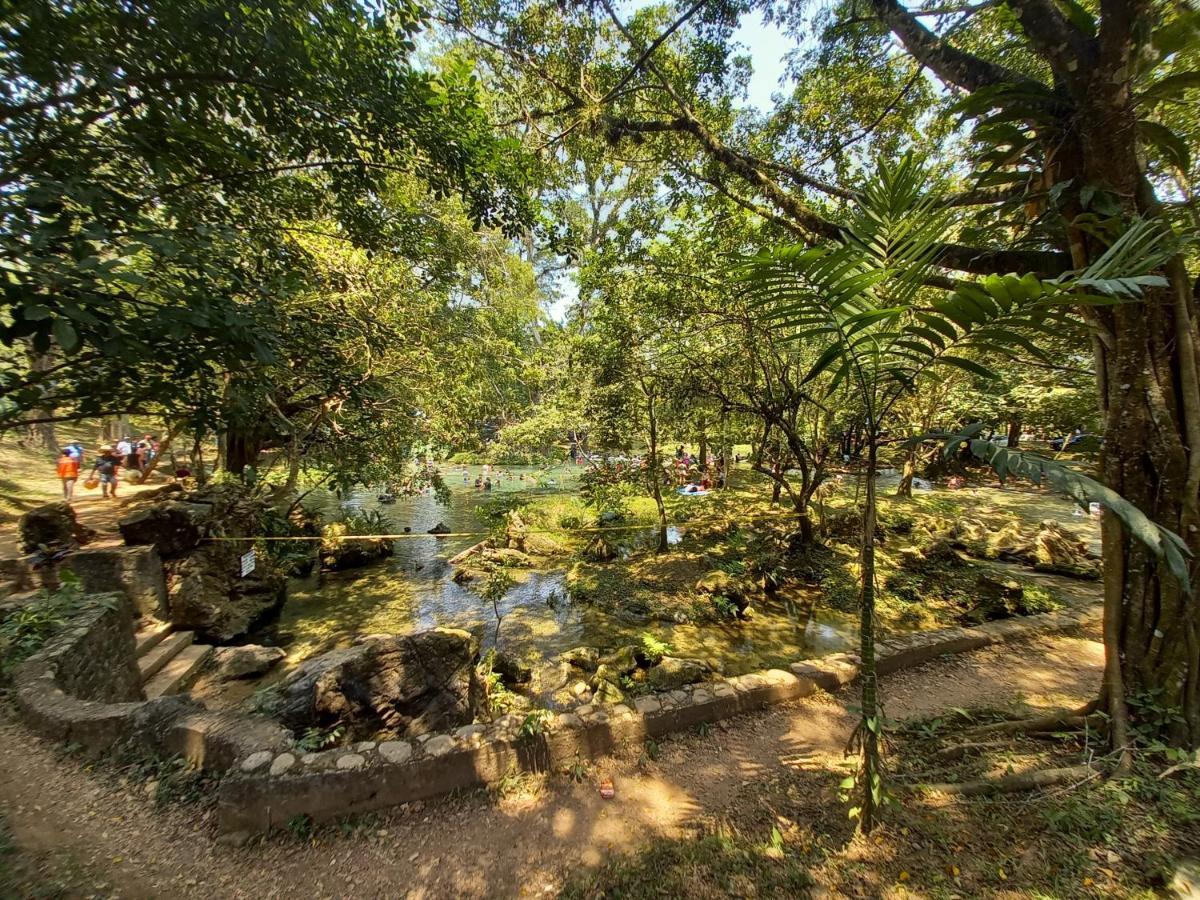Hniu Li Valle Nacional Bagian luar foto